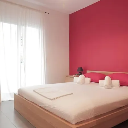 5 Min From Papageorgiou Free Indoor Parking Selanik