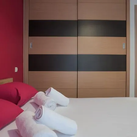 Daire 5 Min From Papageorgiou Free Indoor Parking Selanik